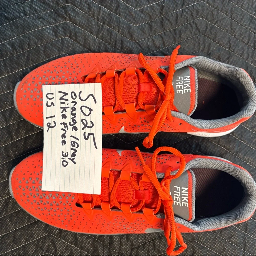 Men’s Vintage Nike Free 3.0 size 12 Orange and Gray Athletic Running Shoes
